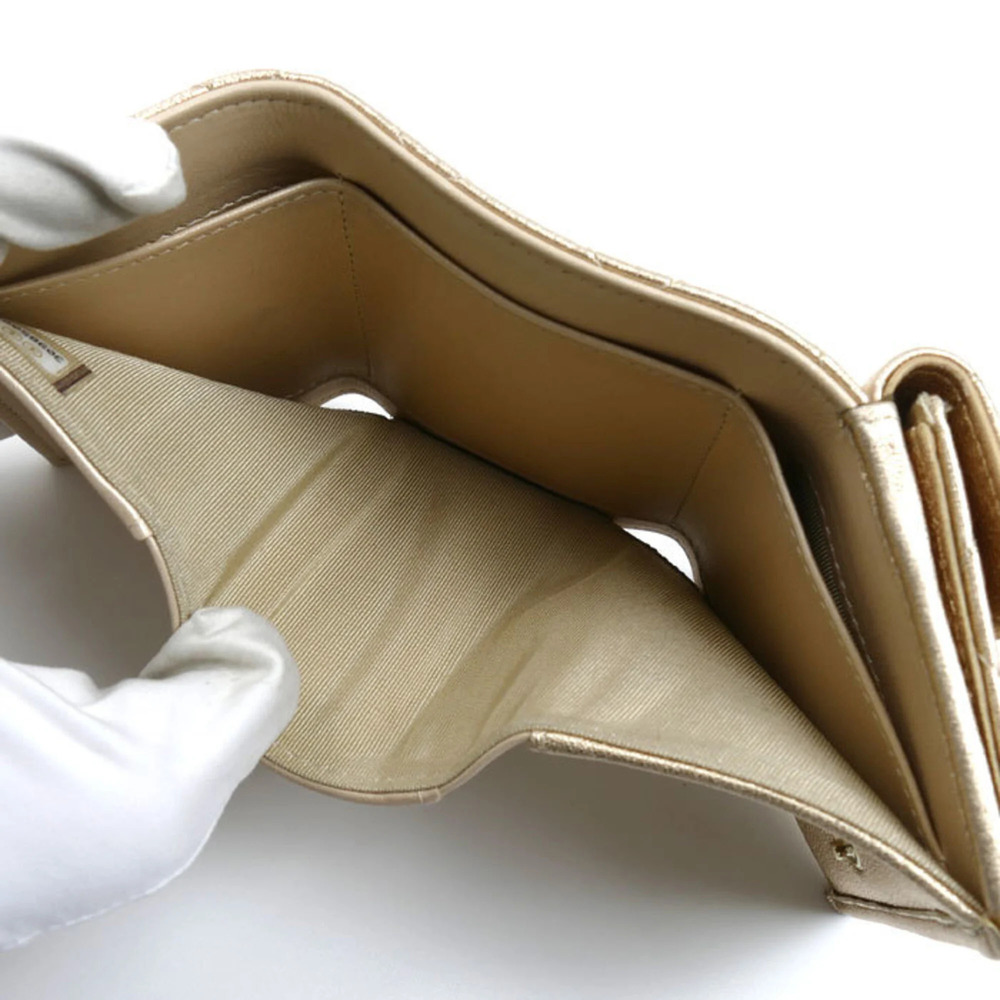 CHANEL Gold Wallet - Picture 5 of 10